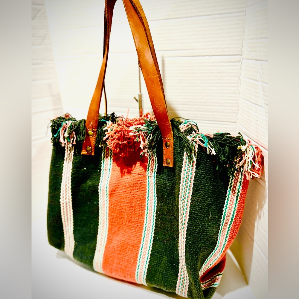 Free People Espana Large Woven Tote Bag Southwestern Western Rodeo Vacation - Picture 6 of 9